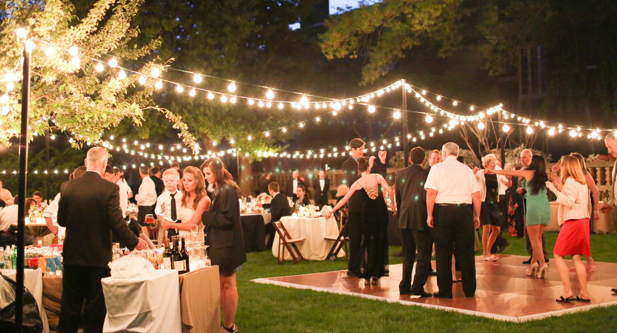 Outdoor Wedding Success Comes From Planning Ottawa Wedding Chapel